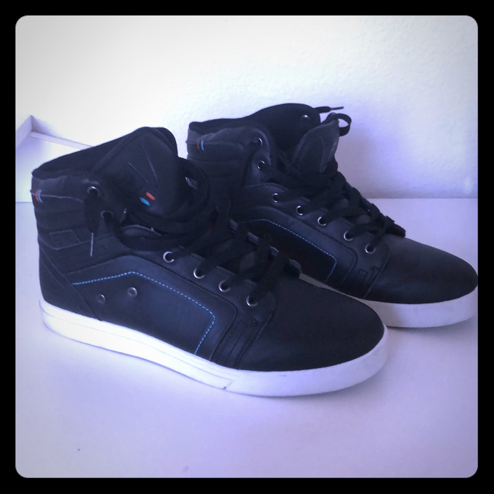 Fila man black sneakers perfecto condition